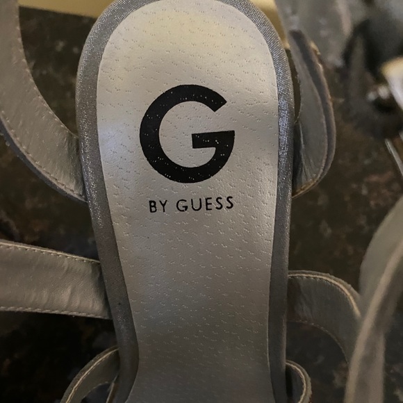 Women’s snake skin jeweled platform sky high heels - Picture 4 of 6